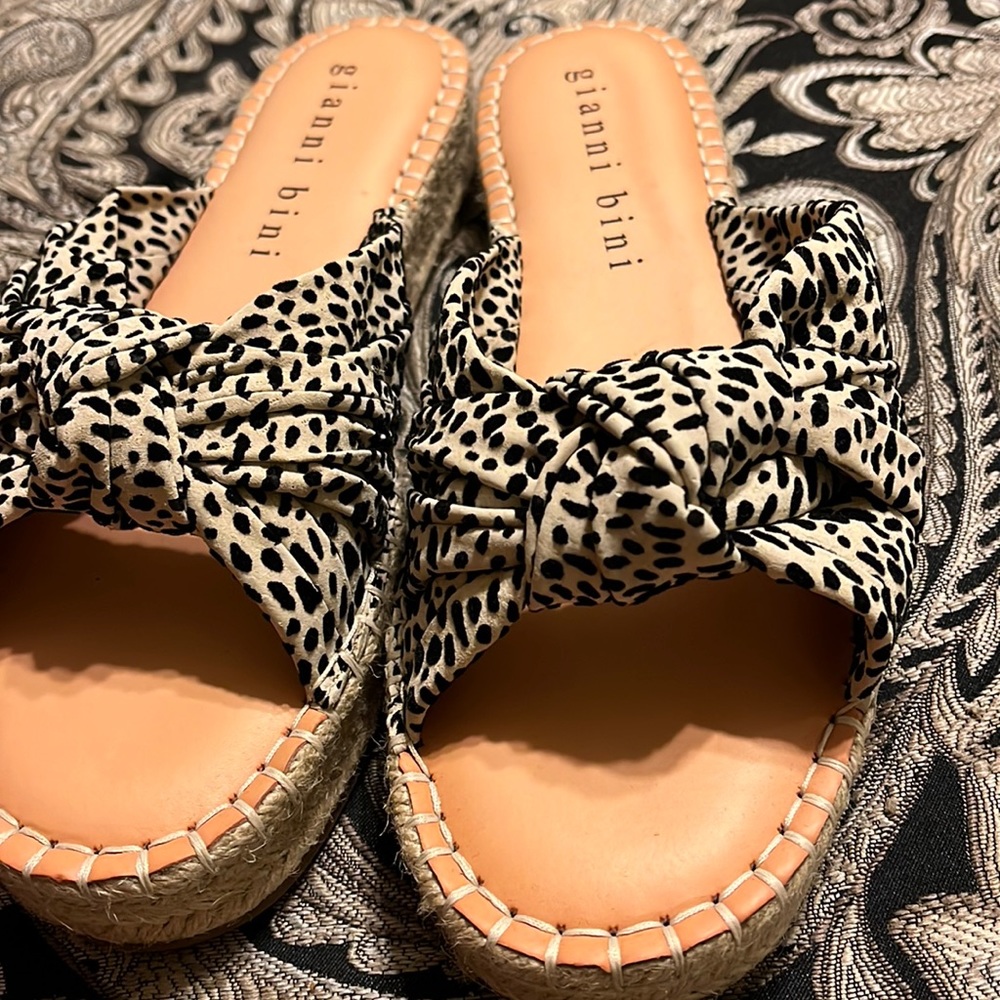 Gianni Bini Cheetah Sandals